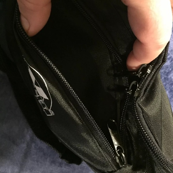 NEW Vuarnet France Vintage Black Fanny Waist Bag - Picture 4 of 6